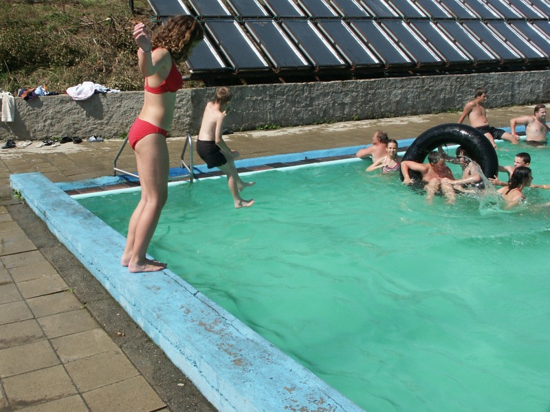 mb050729054.jpg
